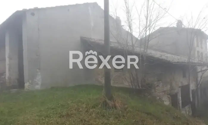 Rexer-Alta-Val-Tidone-Complesso-rurale-in-vendita-in-localit-La-Cannavuzza-ad-Alta-Val-Tidone-Altro