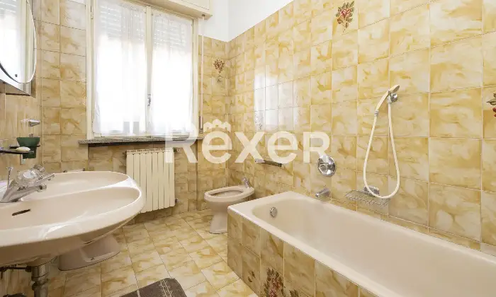 Rexer-Concorezzo-Concorezzo-Villa-singola-di-mq-con-taverna-e-giardino-di-mq-Altro