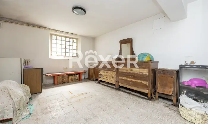 Rexer-Concorezzo-Concorezzo-Villa-singola-di-mq-con-taverna-e-giardino-di-mq-Altro