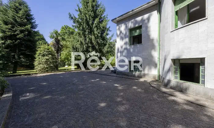 Rexer-Concorezzo-Concorezzo-Villa-singola-di-mq-con-taverna-e-giardino-di-mq-Altro