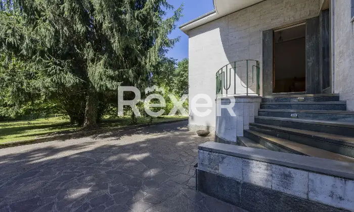 Rexer-Concorezzo-Concorezzo-Villa-singola-di-mq-con-taverna-e-giardino-di-mq-Altro
