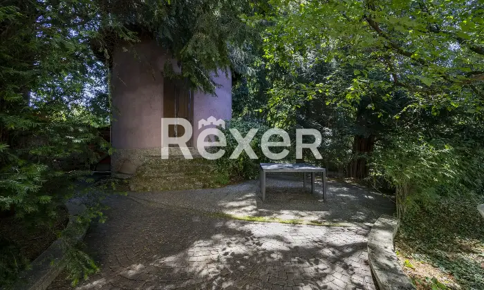 Rexer-Concorezzo-Concorezzo-Villa-singola-di-mq-con-taverna-e-giardino-di-mq-Altro