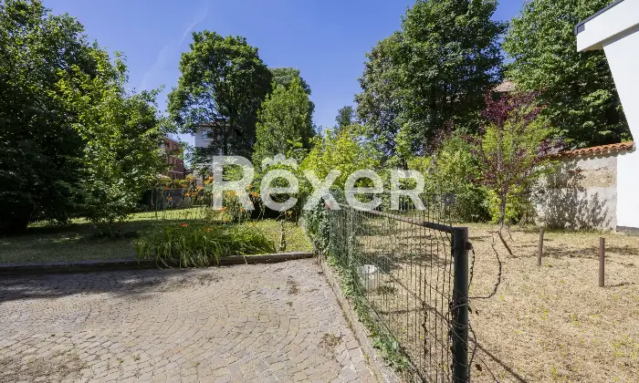 Rexer-Concorezzo-Concorezzo-Villa-singola-di-mq-con-taverna-e-giardino-di-mq-Altro