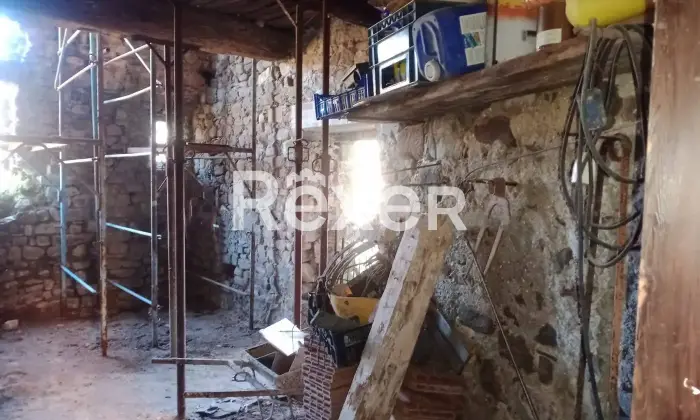 Rexer-Beverino-Cantina-in-vendita-in-via-Castello-a-Castiglione-Vara-Beverino-Altro