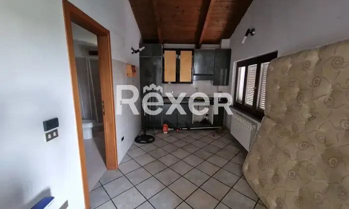 Rexer-Rivarolo-Canavese-Rivarolo-Canavese-Due-appartamenti-indipendenti-su-due-piani-posto-auto-Altro