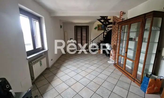 Rexer-Rivarolo-Canavese-Rivarolo-Canavese-Due-appartamenti-indipendenti-su-due-piani-posto-auto-Altro
