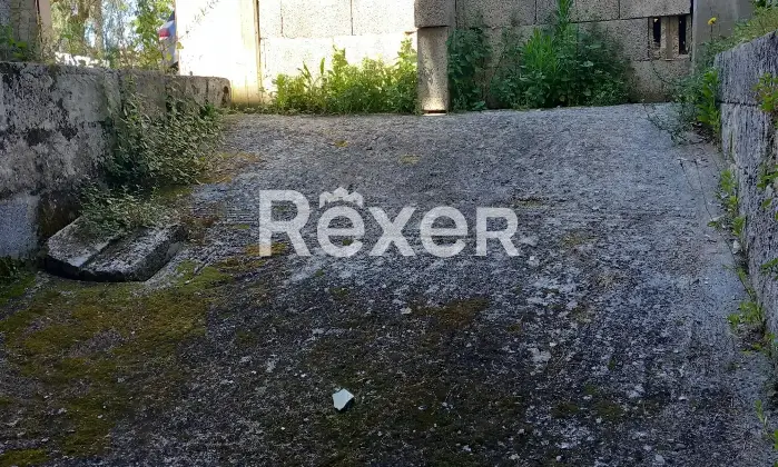 Rexer-PresicceAcquarica-Fabbricato-indipendente-allo-stato-rustico-Altro