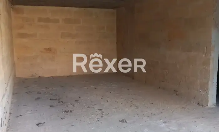 Rexer-PresicceAcquarica-Fabbricato-indipendente-allo-stato-rustico-Altro
