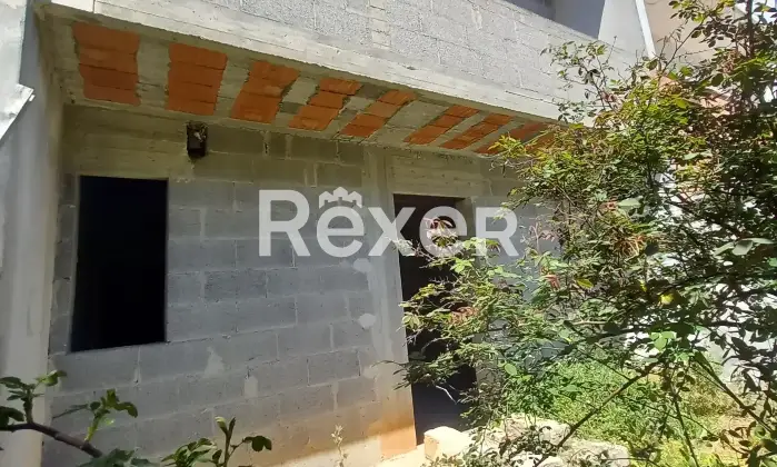 Rexer-PresicceAcquarica-Fabbricato-indipendente-allo-stato-rustico-Altro