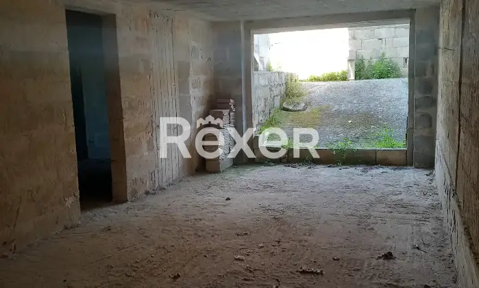 Rexer-PresicceAcquarica-Fabbricato-indipendente-allo-stato-rustico-Altro
