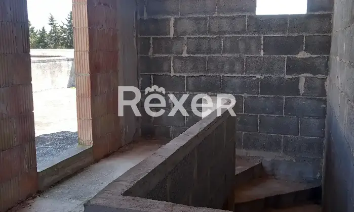 Rexer-PresicceAcquarica-Fabbricato-indipendente-allo-stato-rustico-Altro