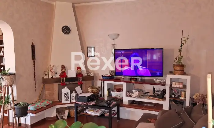 Rexer-Suzzara-Titolo-Esclusiva-villa-singola-con-ampio-giardino-privato-e-garage-ampio-a-Suzzara-Altro