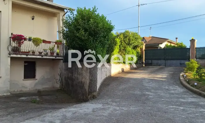 Rexer-Suzzara-Titolo-Esclusiva-villa-singola-con-ampio-giardino-privato-e-garage-ampio-a-Suzzara-Altro