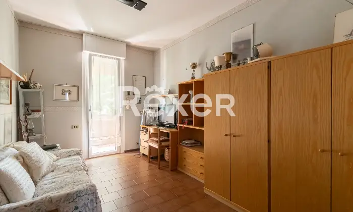 Rexer-Binasco-Ampio-Locali-con-box-auto-e-balcone-panoramico-Altro