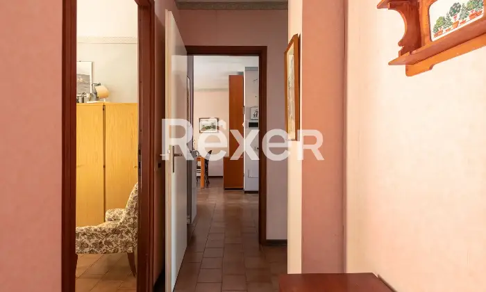 Rexer-Binasco-Ampio-Locali-con-box-auto-e-balcone-panoramico-Altro