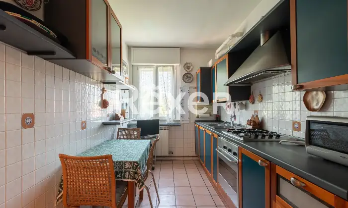Rexer-Binasco-Ampio-Locali-con-box-auto-e-balcone-panoramico-Altro