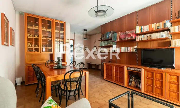 Rexer-Binasco-Ampio-Locali-con-box-auto-e-balcone-panoramico-Altro