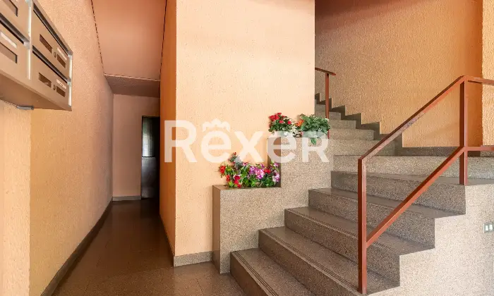 Rexer-Binasco-Ampio-Locali-con-box-auto-e-balcone-panoramico-Altro