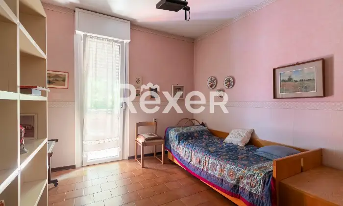 Rexer-Binasco-Ampio-Locali-con-box-auto-e-balcone-panoramico-Altro