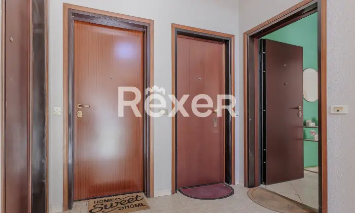 Rexer-Grassobbio-Trilocale-con-garage-e-cantina-in-buono-stato-Altro