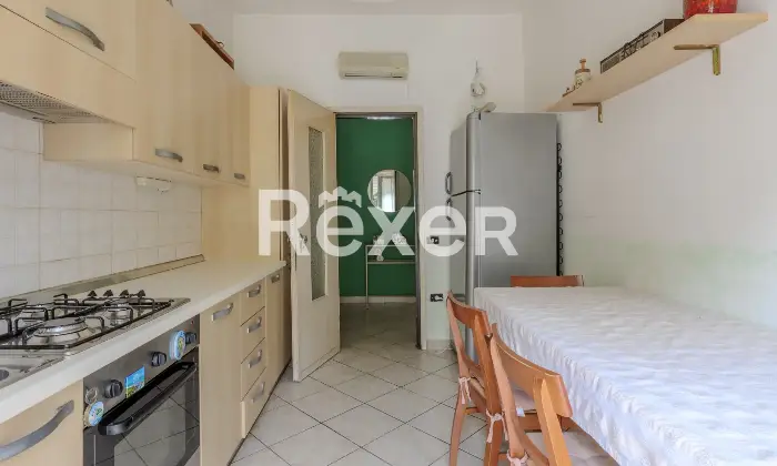 Rexer-Grassobbio-Trilocale-con-garage-e-cantina-in-buono-stato-Altro