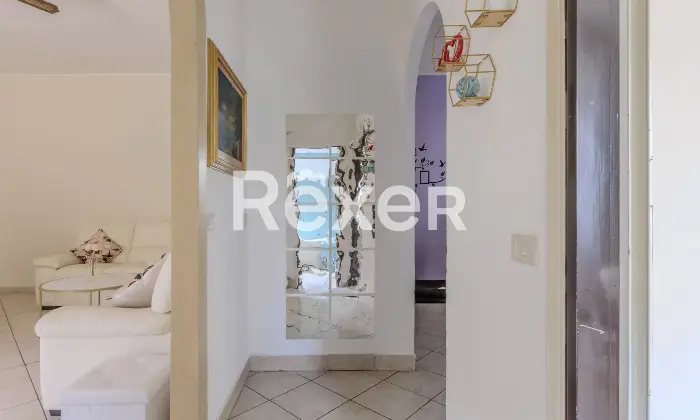 Rexer-Grassobbio-Trilocale-con-garage-e-cantina-in-buono-stato-Altro