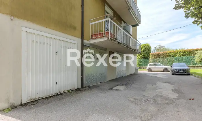 Rexer-Grassobbio-Trilocale-con-garage-e-cantina-in-buono-stato-Altro