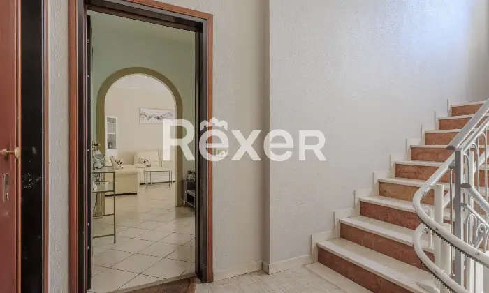 Rexer-Grassobbio-Trilocale-con-garage-e-cantina-in-buono-stato-Altro