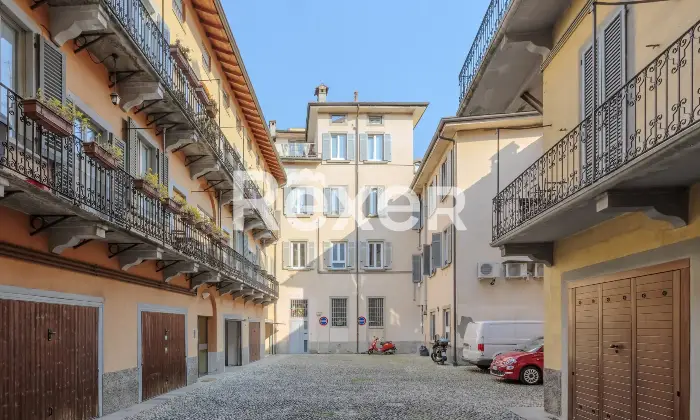 Rexer-Bergamo-Appartamento-ristrutturato-in-stabile-depoca-con-box-di-ampia-metratura-Altro