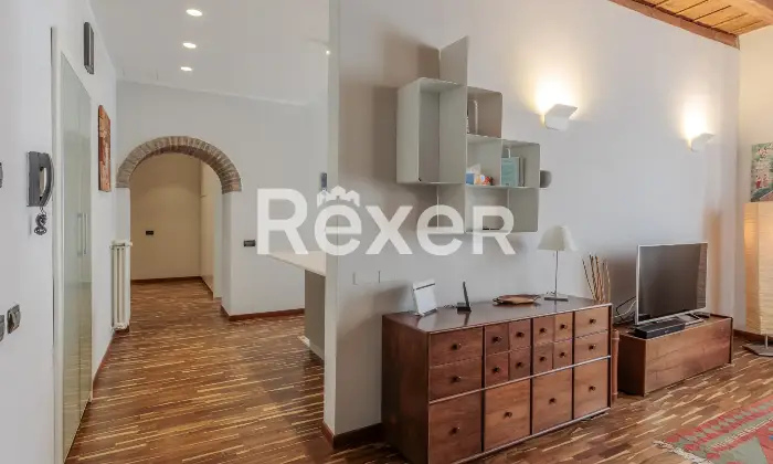 Rexer-Bergamo-Appartamento-ristrutturato-in-stabile-depoca-con-box-di-ampia-metratura-Altro
