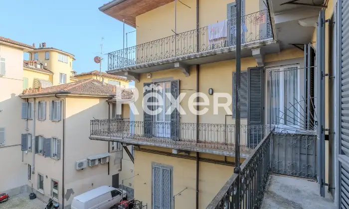 Rexer-Bergamo-Appartamento-ristrutturato-in-stabile-depoca-con-box-di-ampia-metratura-Altro