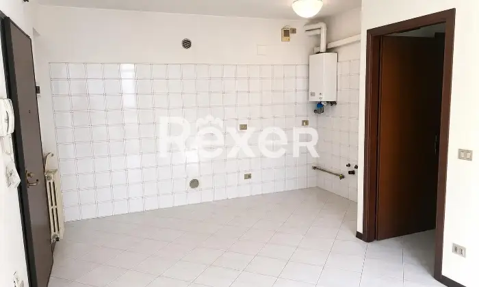 Rexer-Cadoneghe-Cadoneghe-PD-Luminoso-appartamento-bicamere-in-contesto-di-sole-quattro-unit-Altro