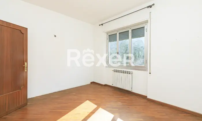 Rexer-Genova-VENDESILUMINOSO-APPARTAMENTO-MQ-PIU-BOX-MQ-EURO-Altro