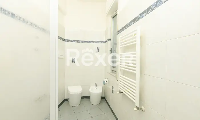 Rexer-Genova-VENDESILUMINOSO-APPARTAMENTO-MQ-PIU-BOX-MQ-EURO-Altro