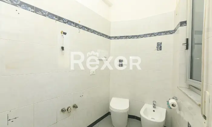 Rexer-Genova-VENDESILUMINOSO-APPARTAMENTO-MQ-PIU-BOX-MQ-EURO-Altro