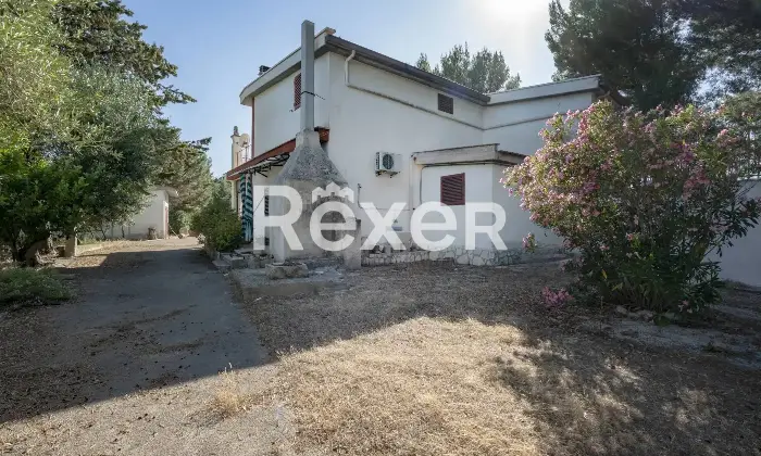 Rexer-Andria-Villa-in-vendita-in-Contrada-Lama-di-Carro-co-Cugno-di-Volpe-Altro
