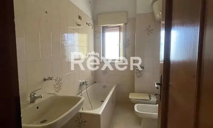 Rexer-Reggio-Calabria-Ampio-appartamento-con-ascensore-Altro