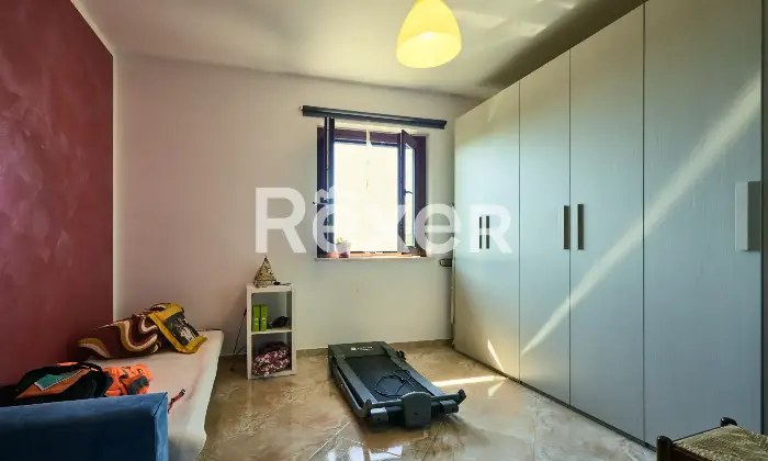 Rexer-Ari-VILLETTA-INDIPENDENTE-CON-TERRENO-DI-MQ-E-CANTINA-Altro