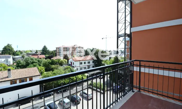 Rexer-Pordenone-Luminoso-appartamento-con-ambienti-ampi-e-funzionali-Altro