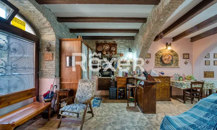 Rexer-Castel-Viscardo-Porzione-di-casa-storica-nel-cuore-di-Castel-Viscardo-Altro