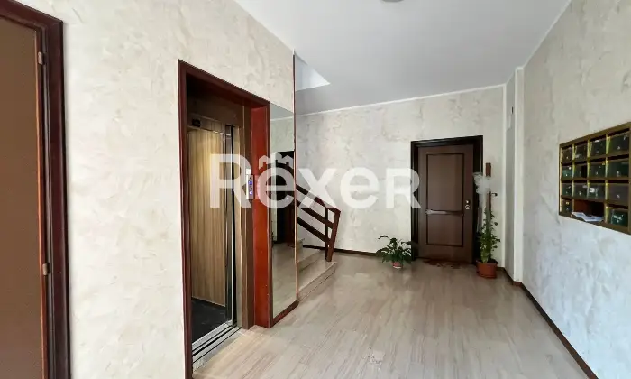 Rexer-FRANCAVILLA-AL-MARE-Mansarda-luminosa-con-terrazze-e-studio-a-pochi-passi-dal-mare-Altro