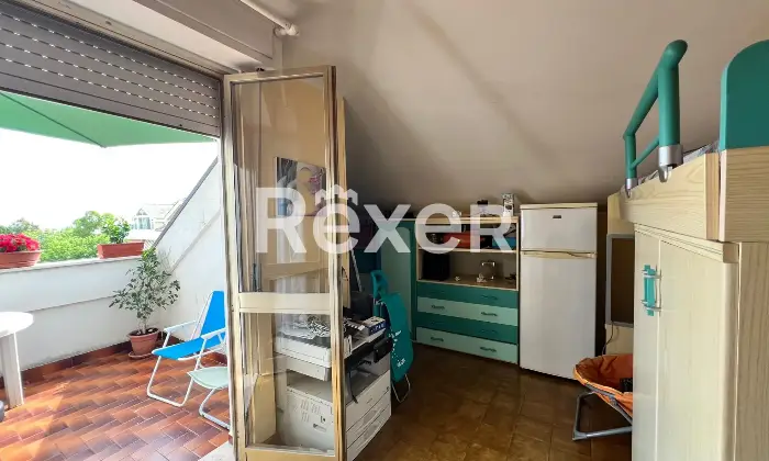 Rexer-FRANCAVILLA-AL-MARE-Mansarda-luminosa-con-terrazze-e-studio-a-pochi-passi-dal-mare-Altro