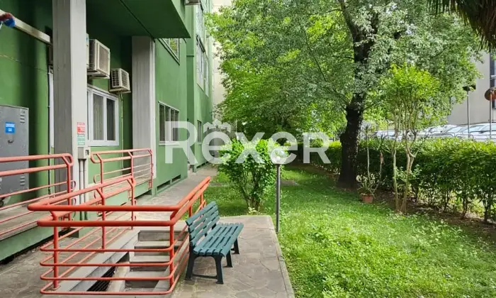 Rexer-Modena-Luminoso-appartamento-con-box-auto-Altro