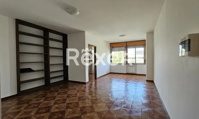 Rexer-Modena-Luminoso-appartamento-con-box-auto-Altro