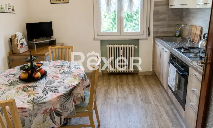 Rexer-Reggio-Emilia-Appartamento-con-box-e-cantina-Altro
