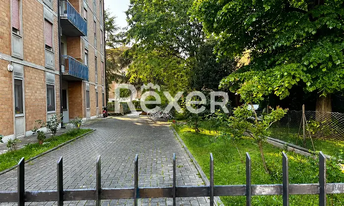 Rexer-Reggio-Emilia-Appartamento-con-box-e-cantina-Altro