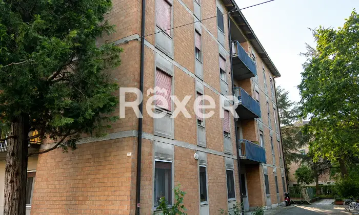 Rexer-Reggio-Emilia-Appartamento-con-box-e-cantina-Altro