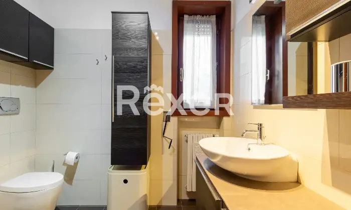 Rexer-Milano-Luminoso-appartamento-da-personalizzare-Altro