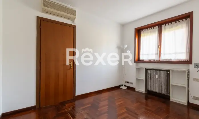Rexer-Milano-Luminoso-appartamento-da-personalizzare-Altro