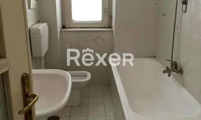 Rexer-Caserta-Appartamento-in-centro-con-terrazzino-esclusivo-e-posto-auto-Altro